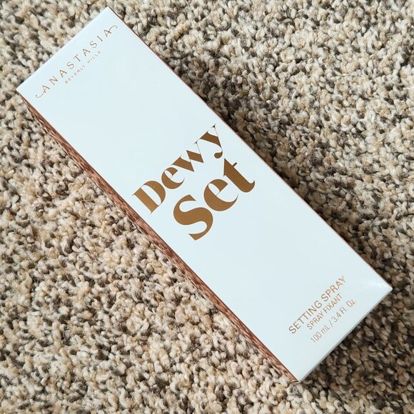 Anastasia Beverly Hills: Dewy Set Setting Spray - Picture 2 of 2